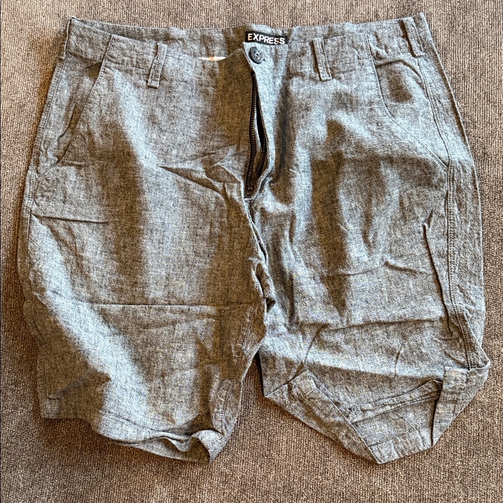 Express Charcoal Men's Flat Front Shorts Size 34